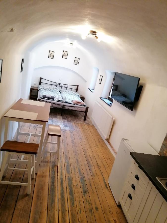Apartment B B B Чески-Крумлов Экстерьер фото